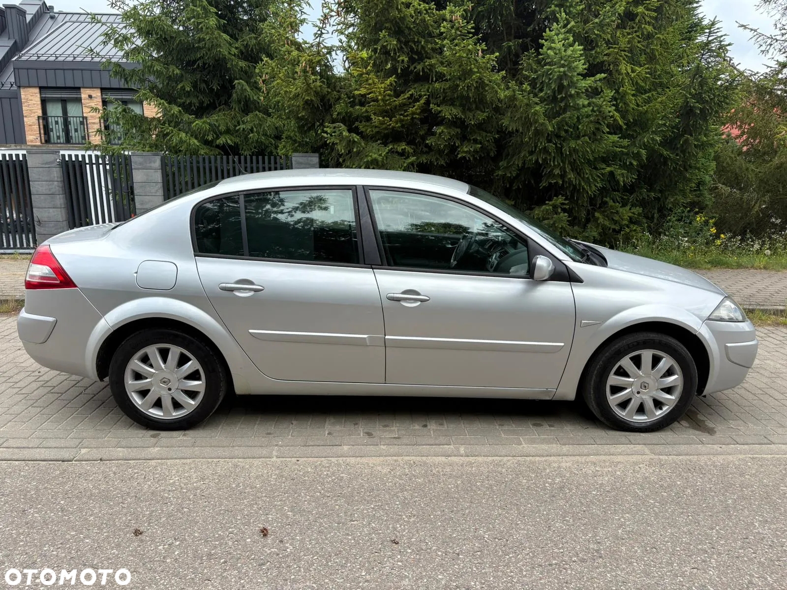 Renault Megane II 1.9 dCi Alize - 12