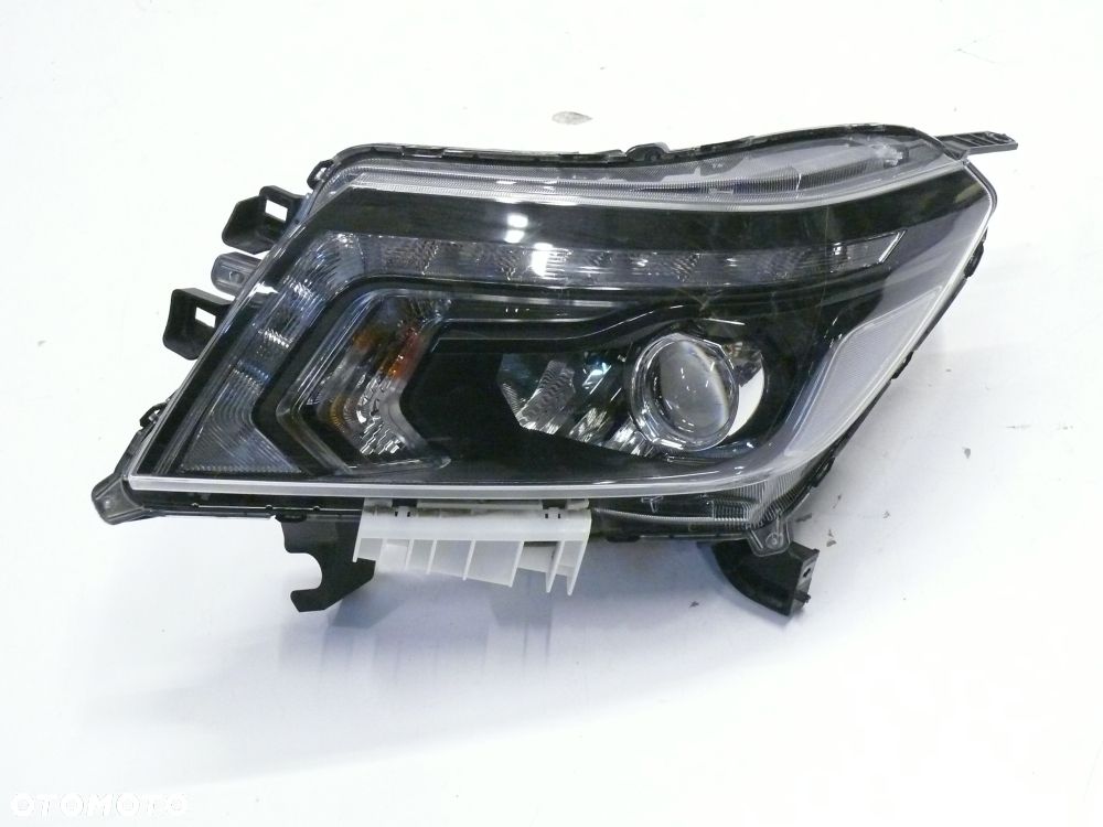 LAMPA PRZEDNIA LEWA NISSAN NAVARA NP300 D23 2014 LIFT LED FULL - 1