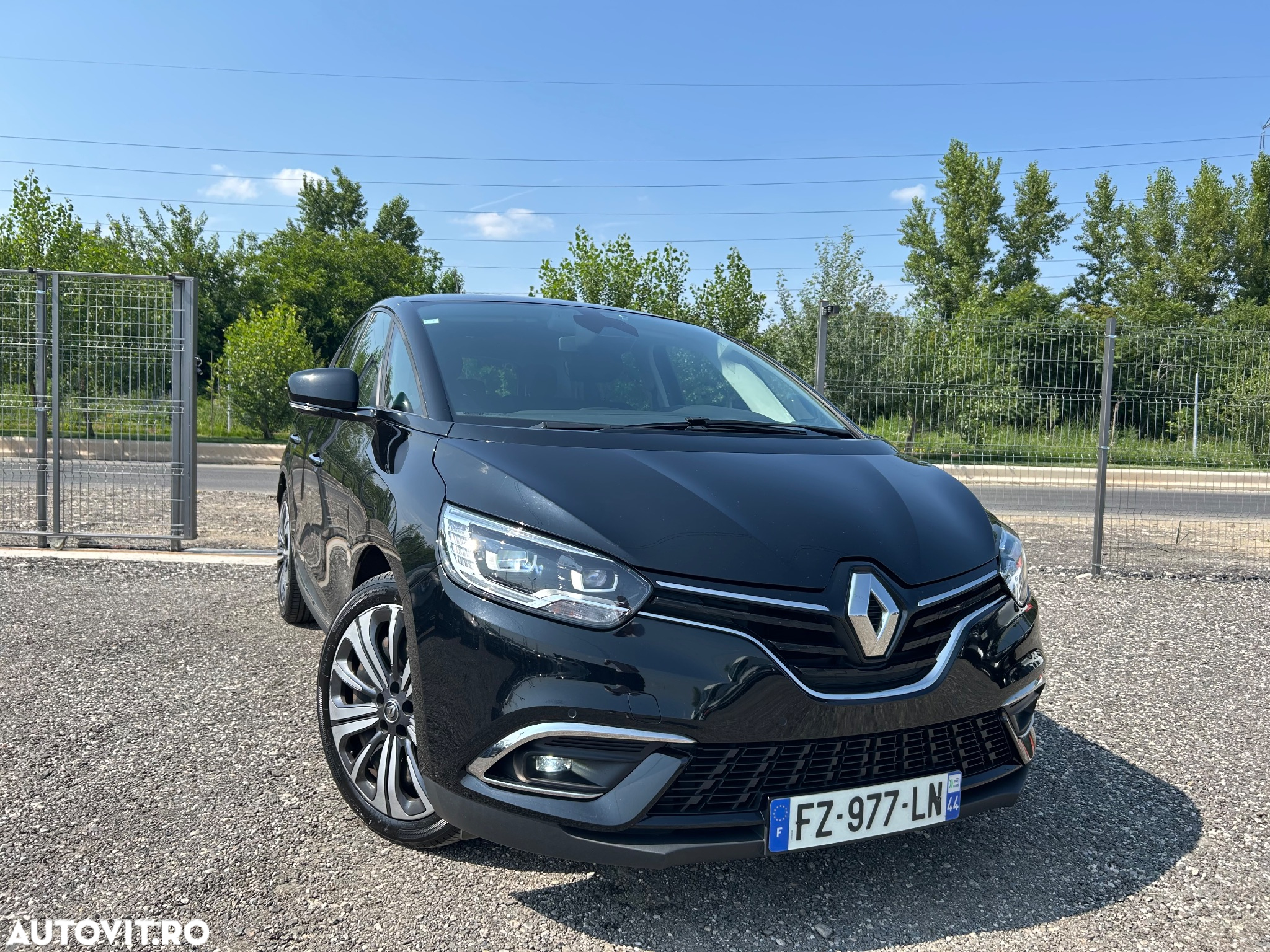Renault Scenic BLUE dCi 120 BUSINESS EDITION - 2