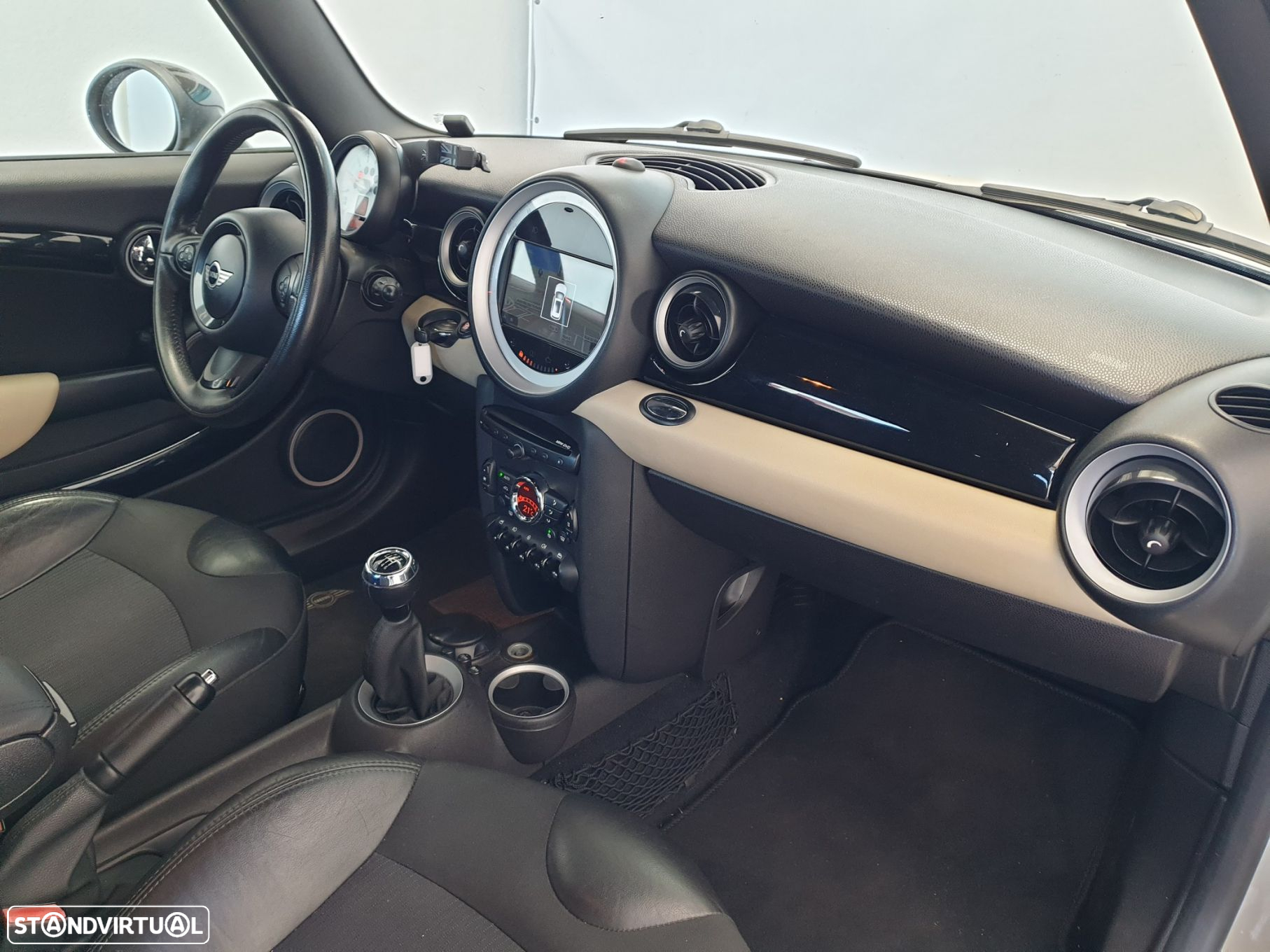 MINI 3 Portas Cooper D - 38