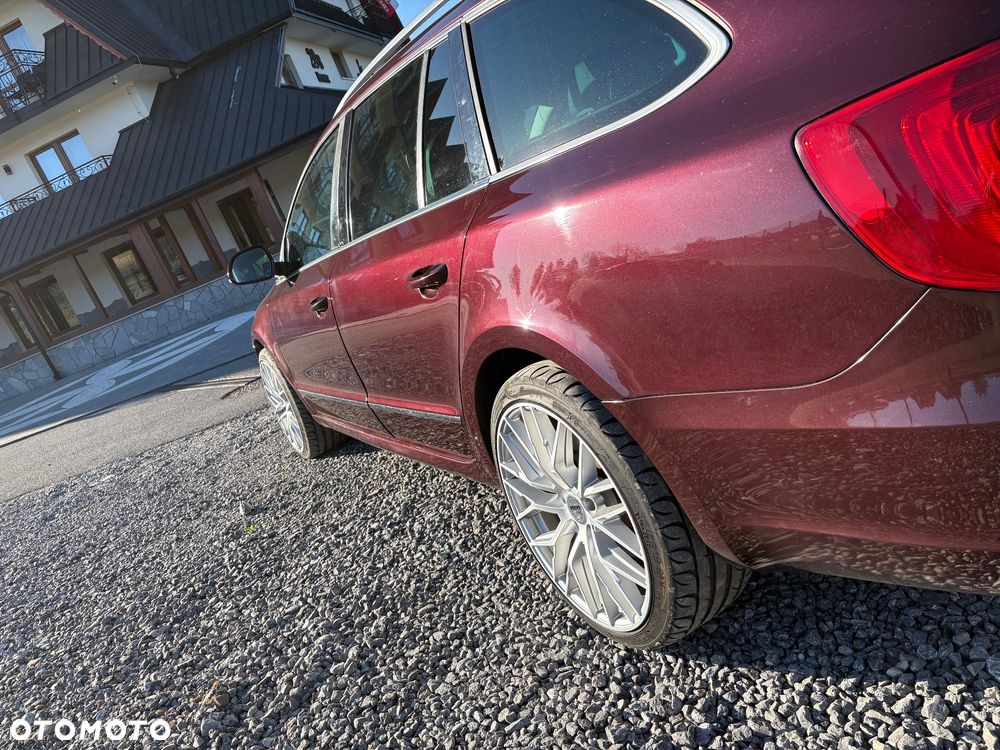 Skoda Superb 3.6 V6 4x4 DSG L&K - 6