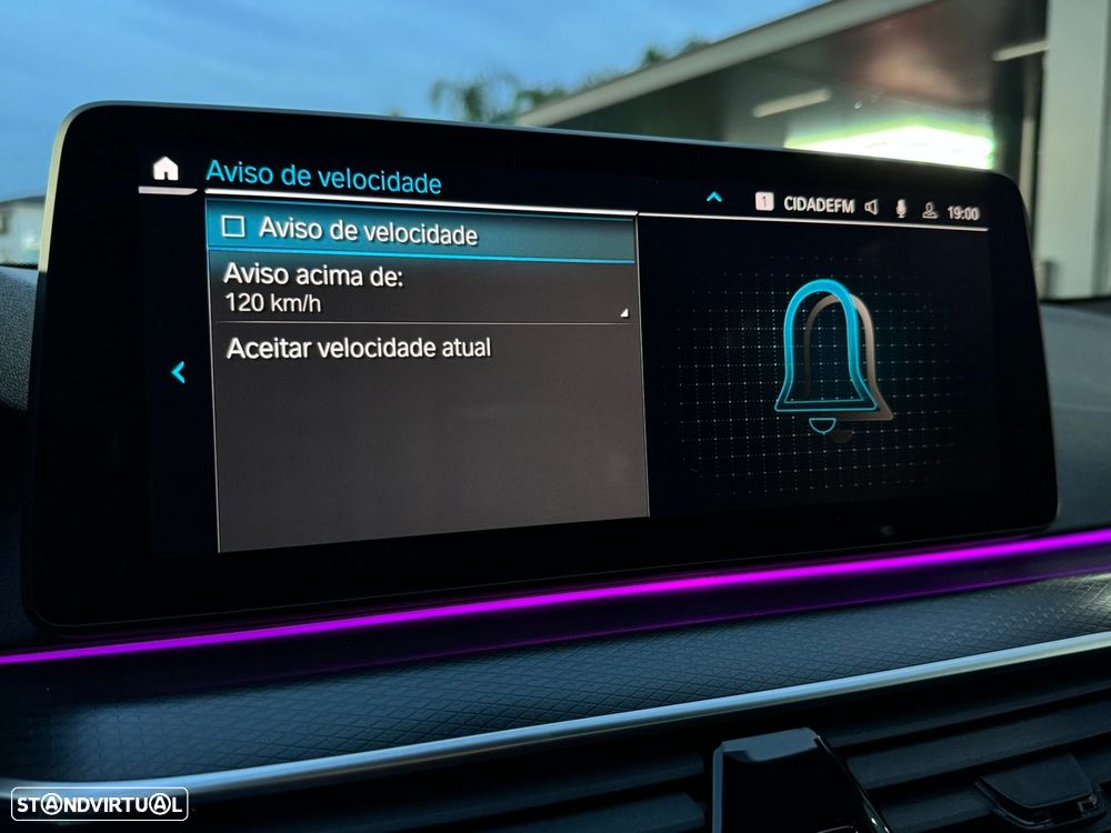 BMW 530 e Pack M - 55