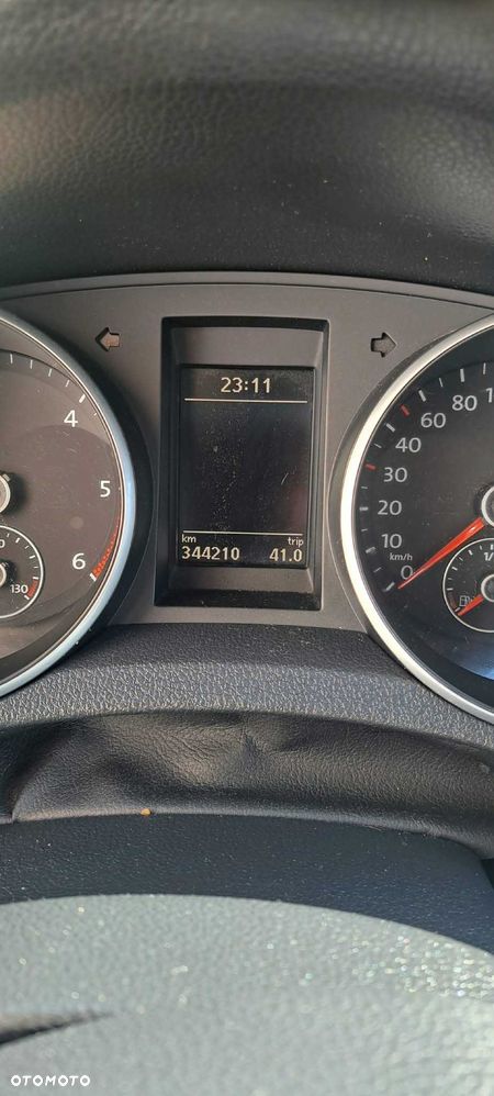 Volkswagen Golf - 8