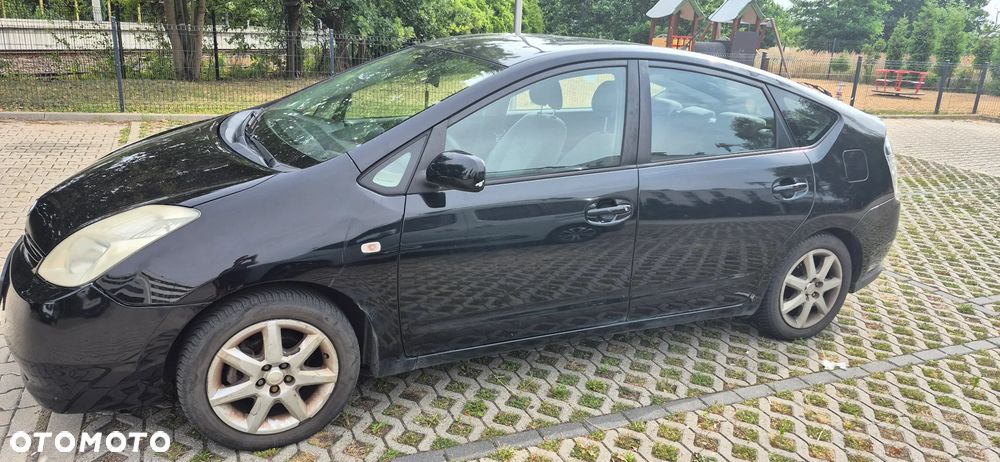 Toyota Prius - 21
