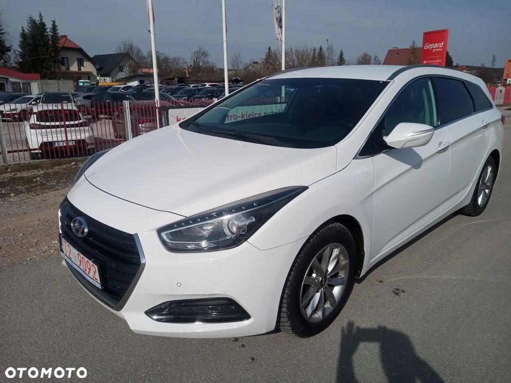Hyundai i40 Kombi 1.7 CRDi Premium - 1