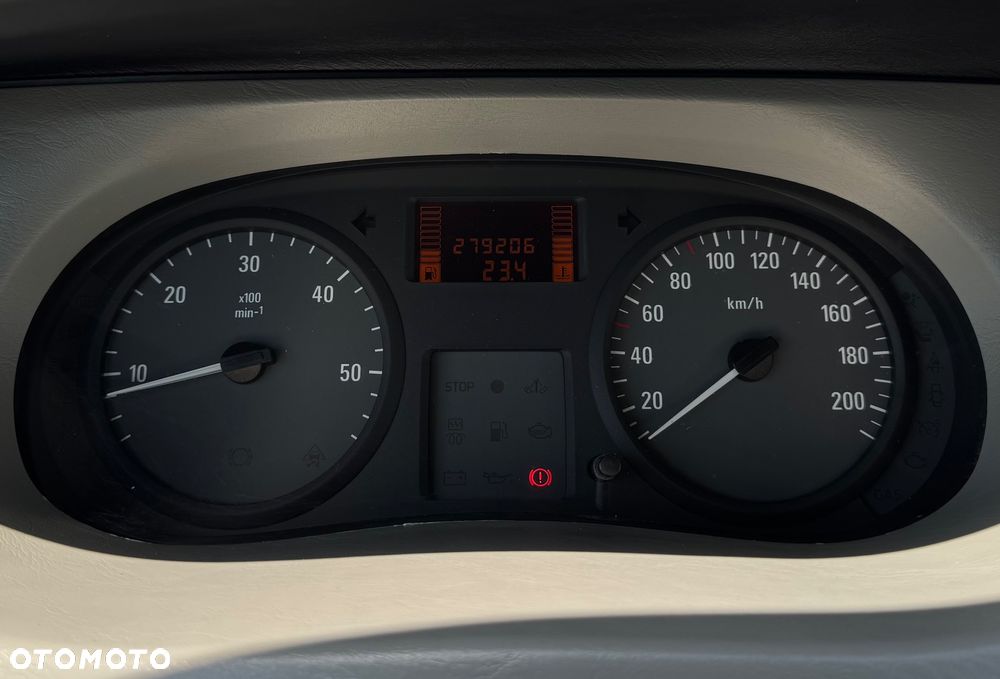 Opel Vivaro - 14