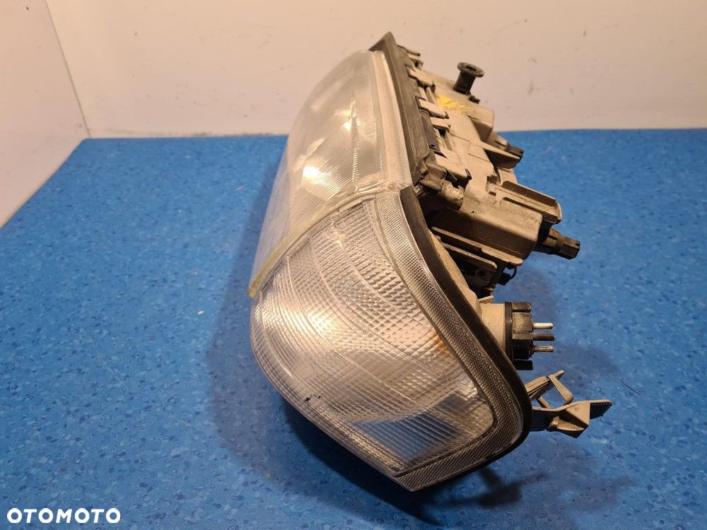 MERCEDES-BENZ W202 C 180 REFLEKTOR LEWY - 3