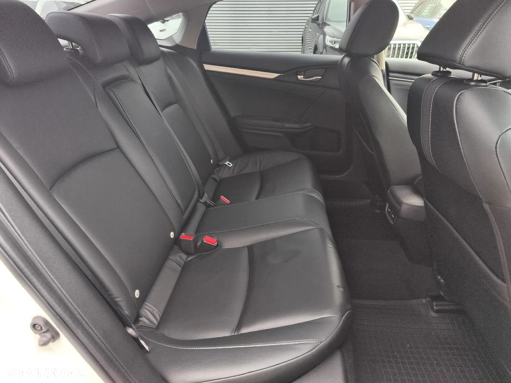 Honda Civic 1.5 T Executive CVT - 11