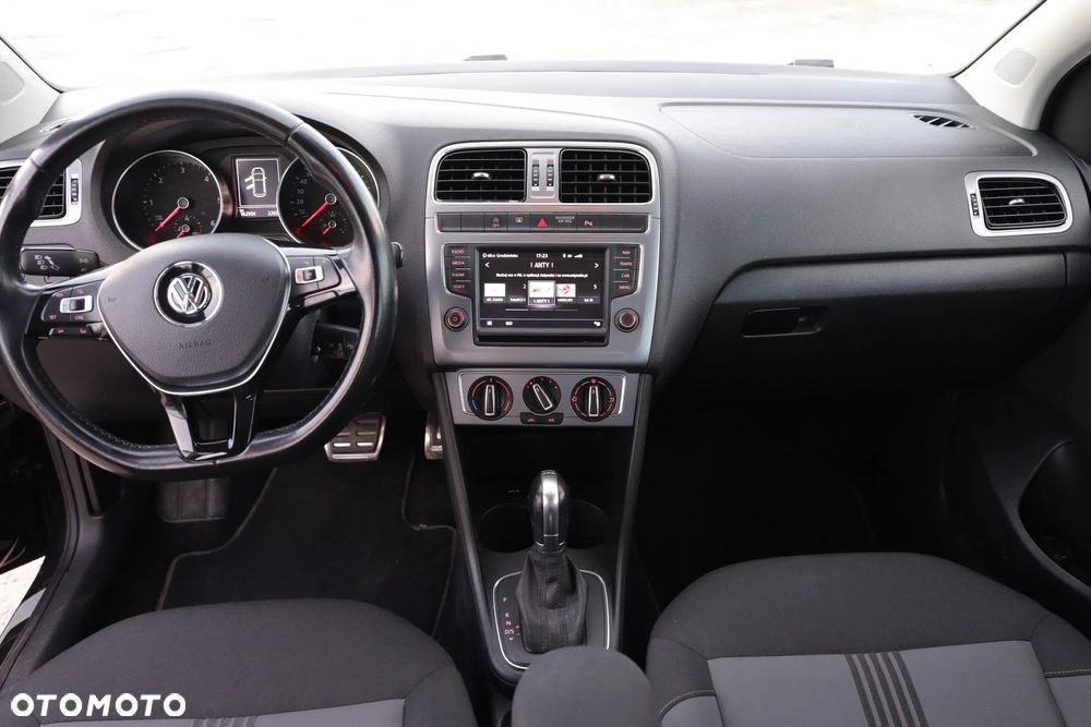 Volkswagen Polo 1.4 TDI Blue Motion Technology DSG Allstar - 10