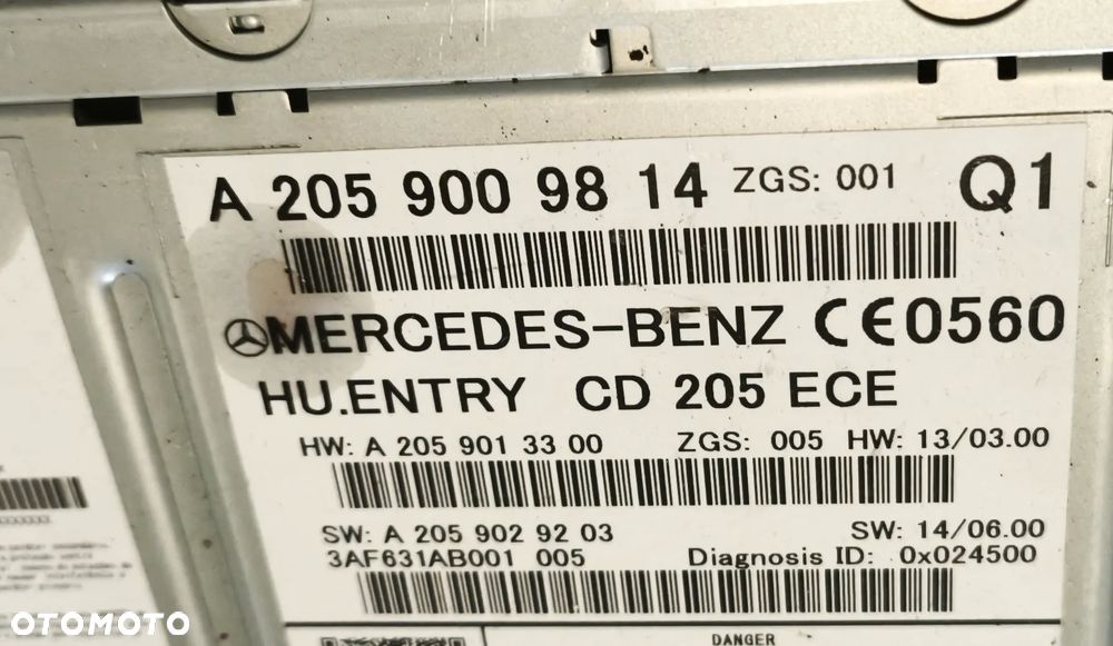 MERCEDES C-KLASA W205 14r RADIO NAWIGACJA A2059009814 - 2