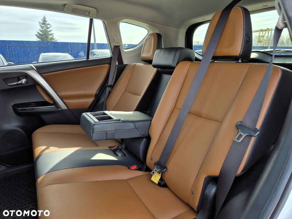 Toyota RAV4 Hybrid Prestige 4x4 - 16