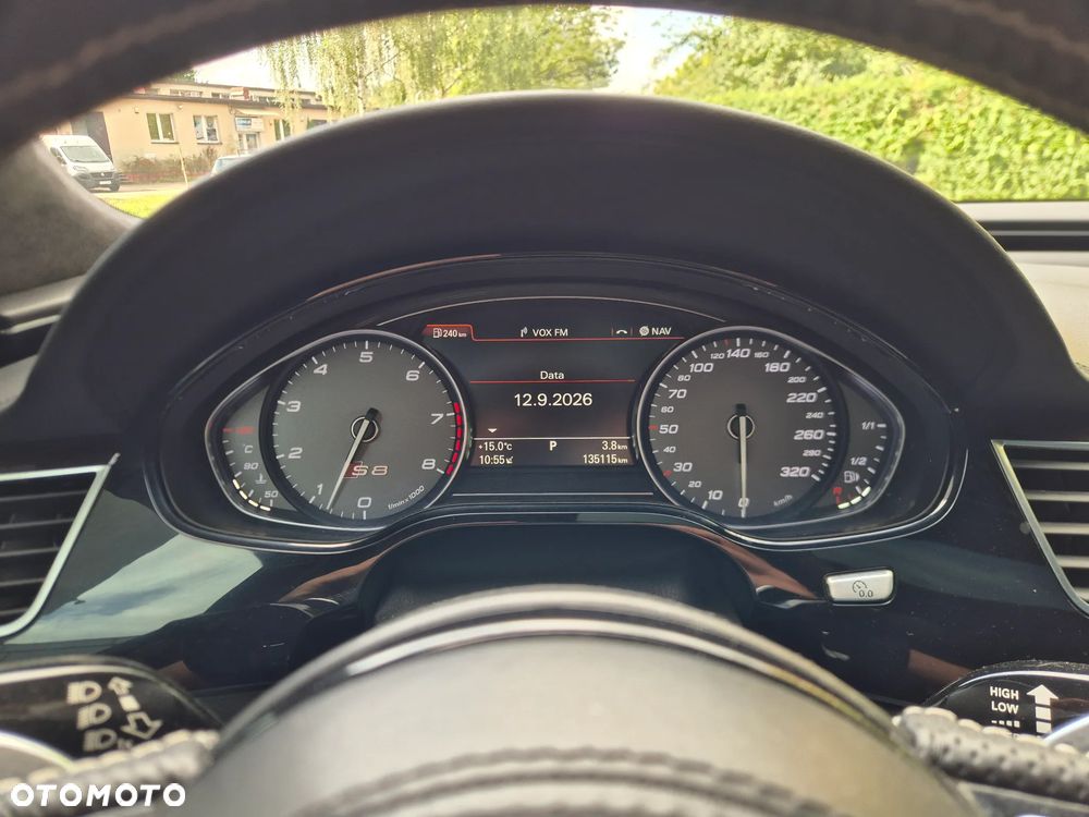 Audi A8 - 23