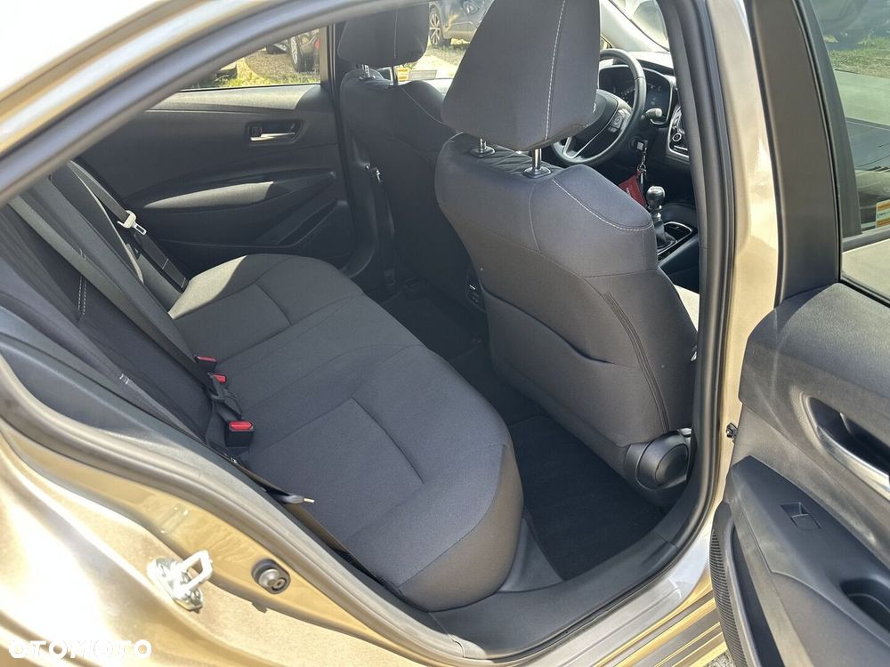 Toyota Corolla - 9
