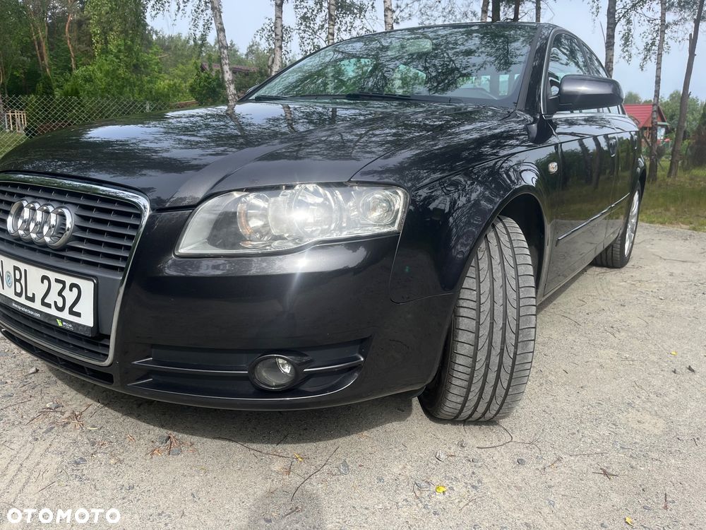 Audi A4 Limousine - 3