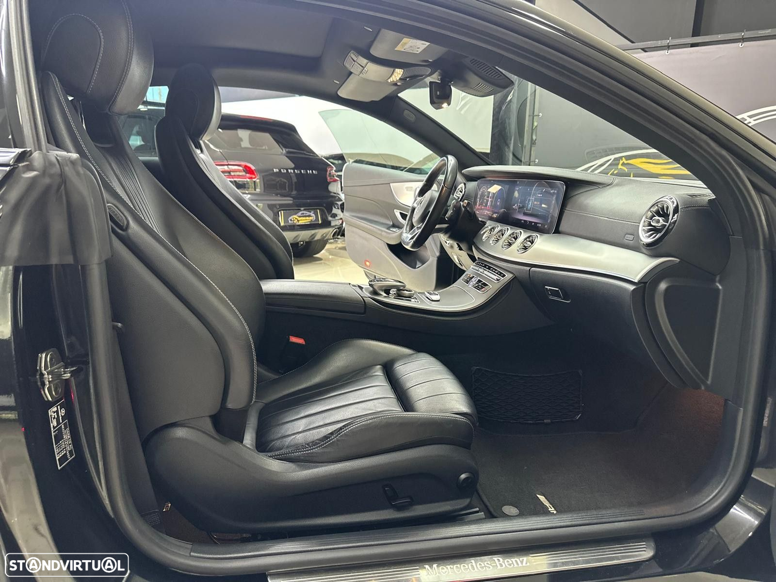 Mercedes-Benz E 220 d AMG Line - 23
