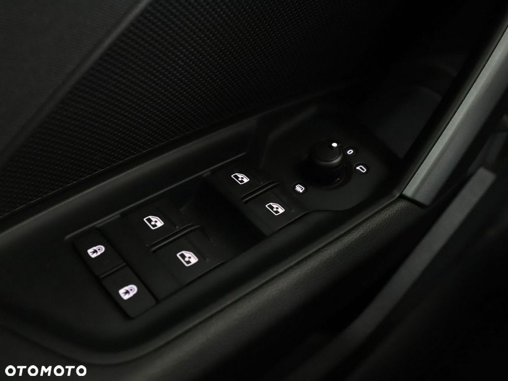 Audi A3 Sportback 30 TFSI mHEV Advanced S tronic - 37