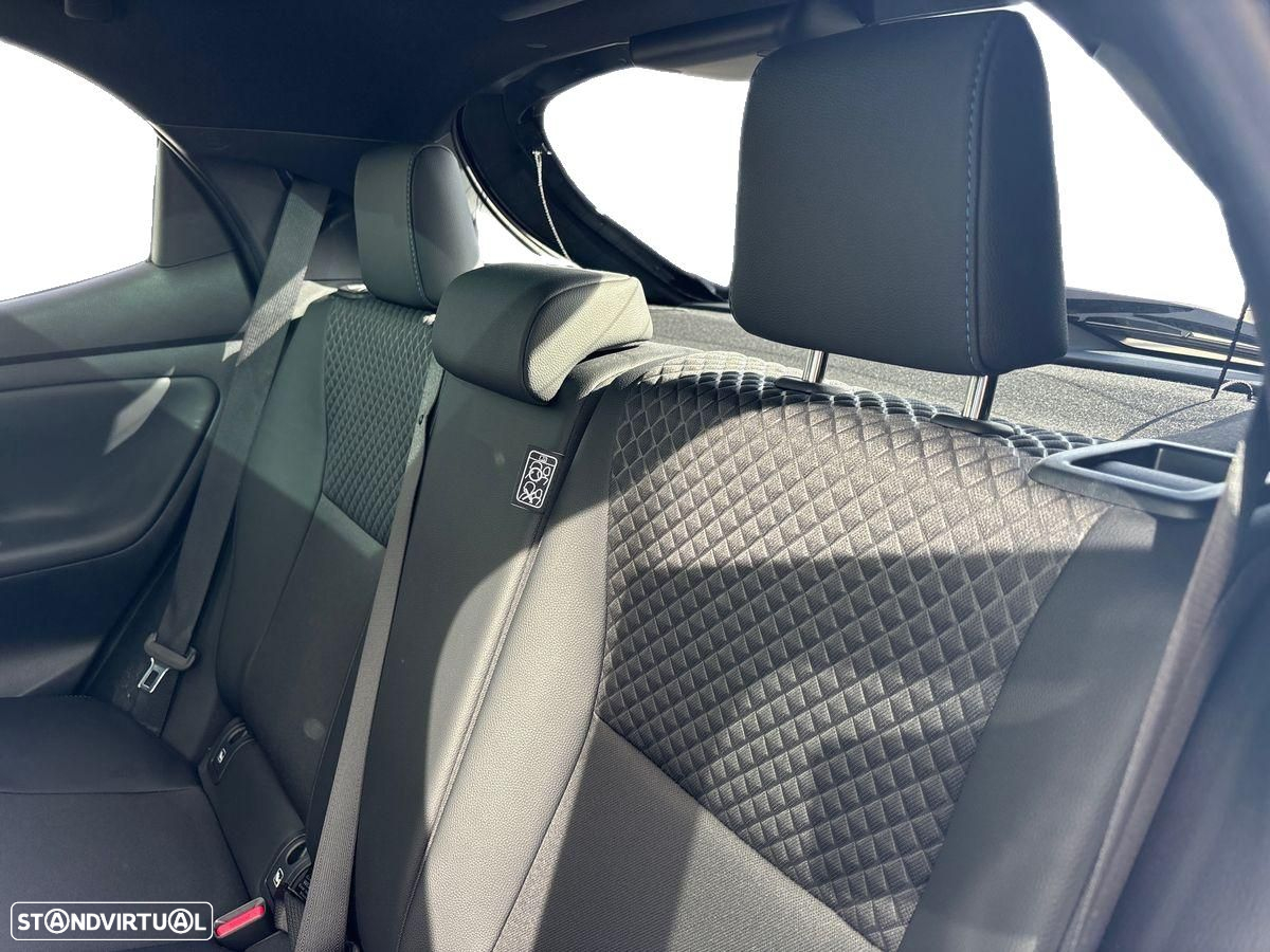 Toyota Yaris - 10