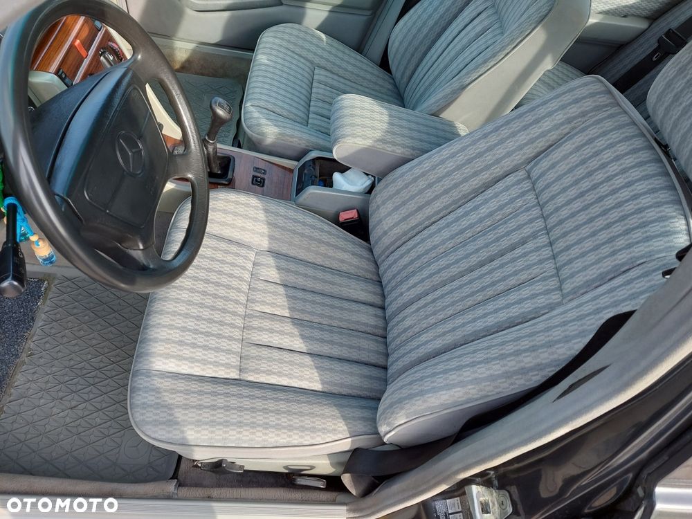 Mercedes-Benz W124 (1984-1993) - 7