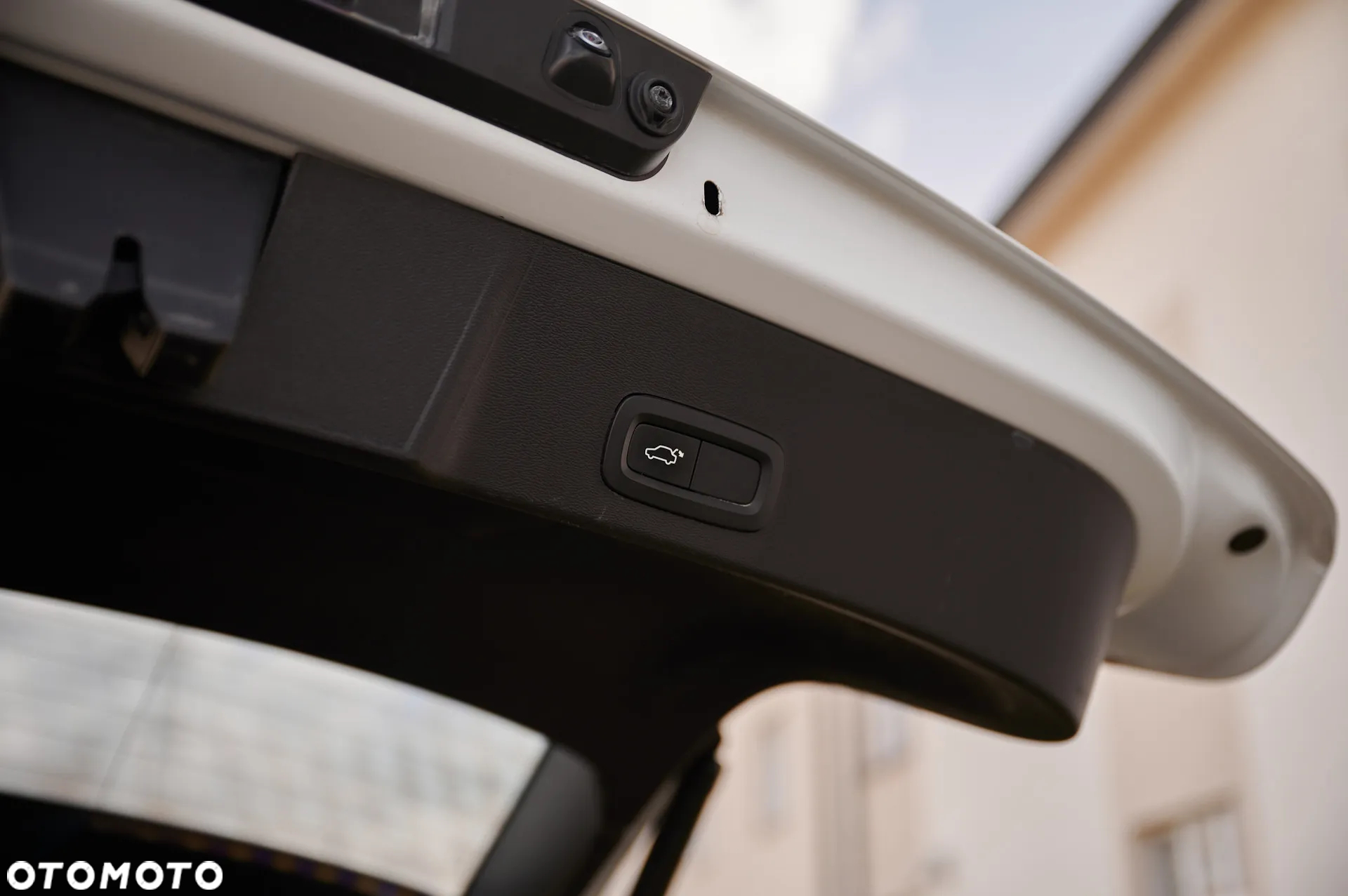 Volvo XC 40 T3 Momentum Pro - 24