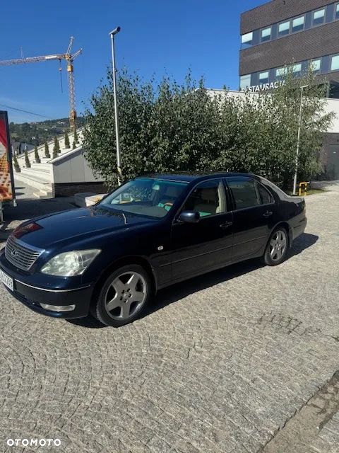 Lexus LS 430 Voyage - 9