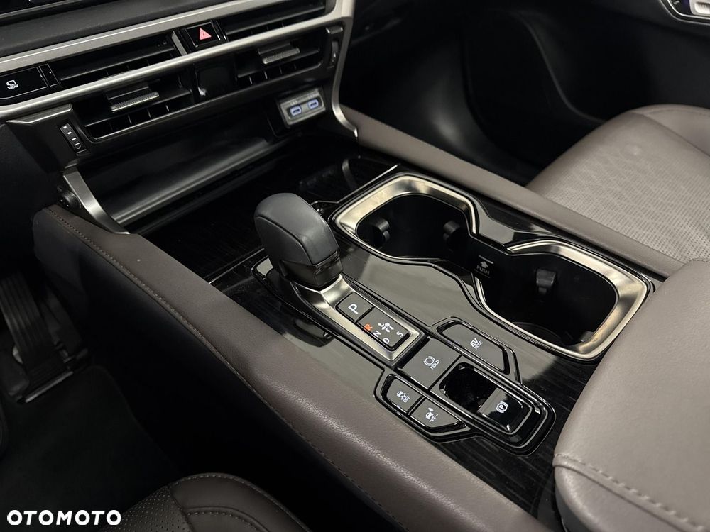 Lexus RX - 25