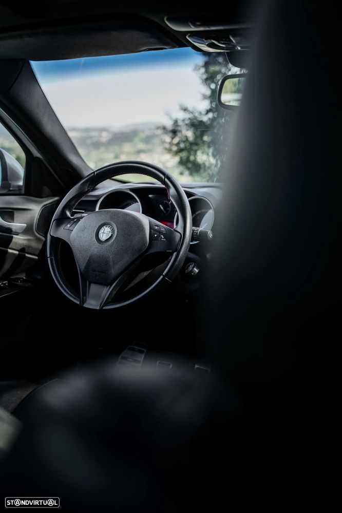 Alfa Romeo Giulietta 2.0 JTDM Distinctive - 21