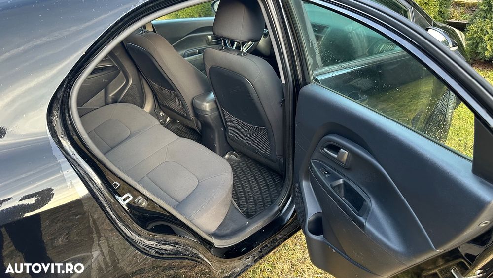 Kia Rio 1.1 CRDI Business Line - 9