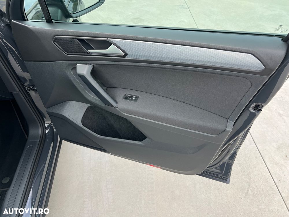 Volkswagen Tiguan 2.0 TDI DSG Elegance - 17