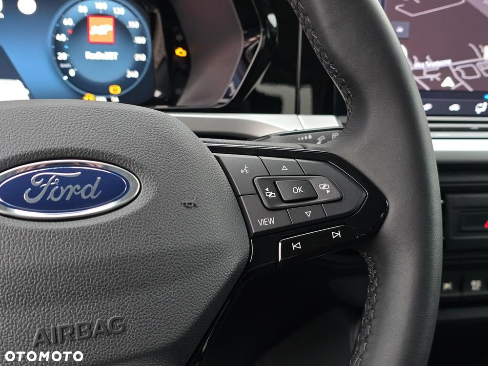Ford Tourneo Connect Grand - 15