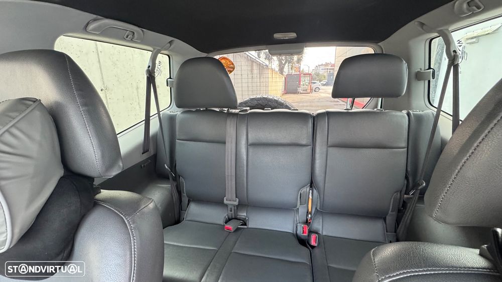 Mitsubishi Pajero - 7