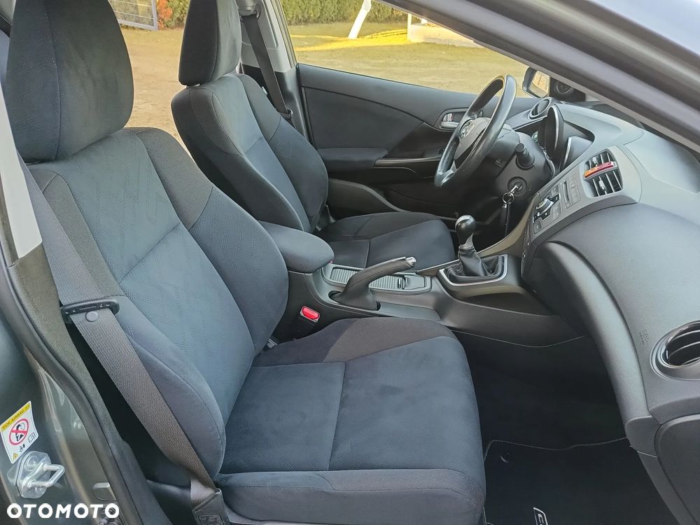 Honda Civic 1.8 i-VTEC Lifestyle - 11