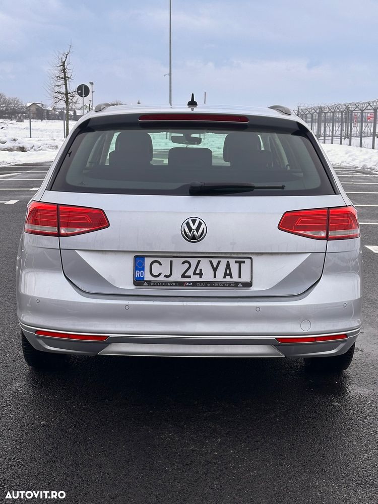 Volkswagen Passat 2.0 TDI DSG (BlueMotion Technology) Comfortline - 11