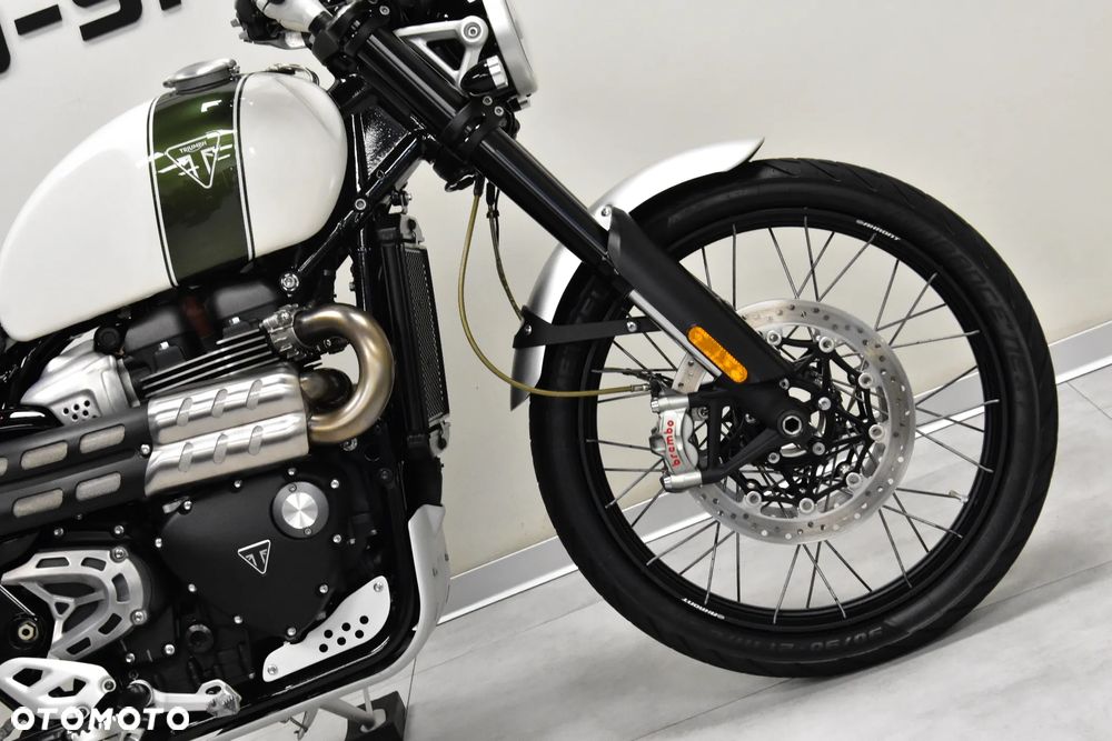 Triumph Scrambler - 20