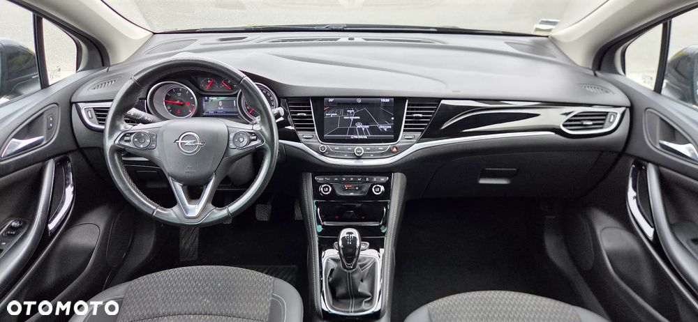Opel Astra - 11