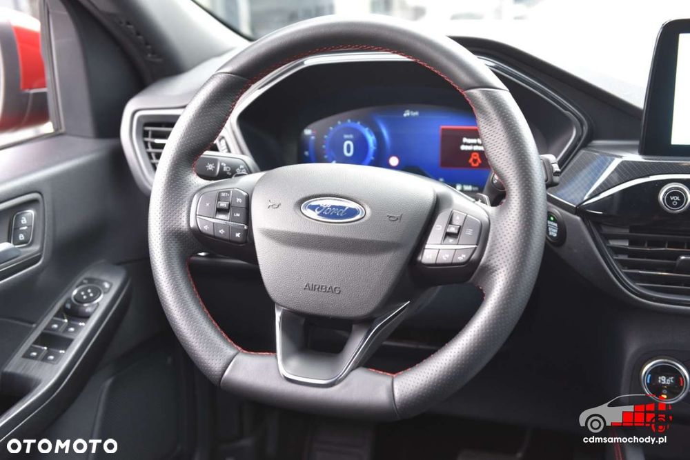 Ford Kuga - 25