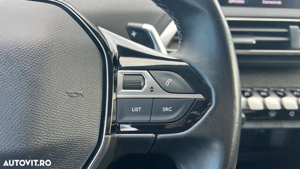 Peugeot 3008 PureTech 130 Stop & Start GPF EAT8 Allure - 17