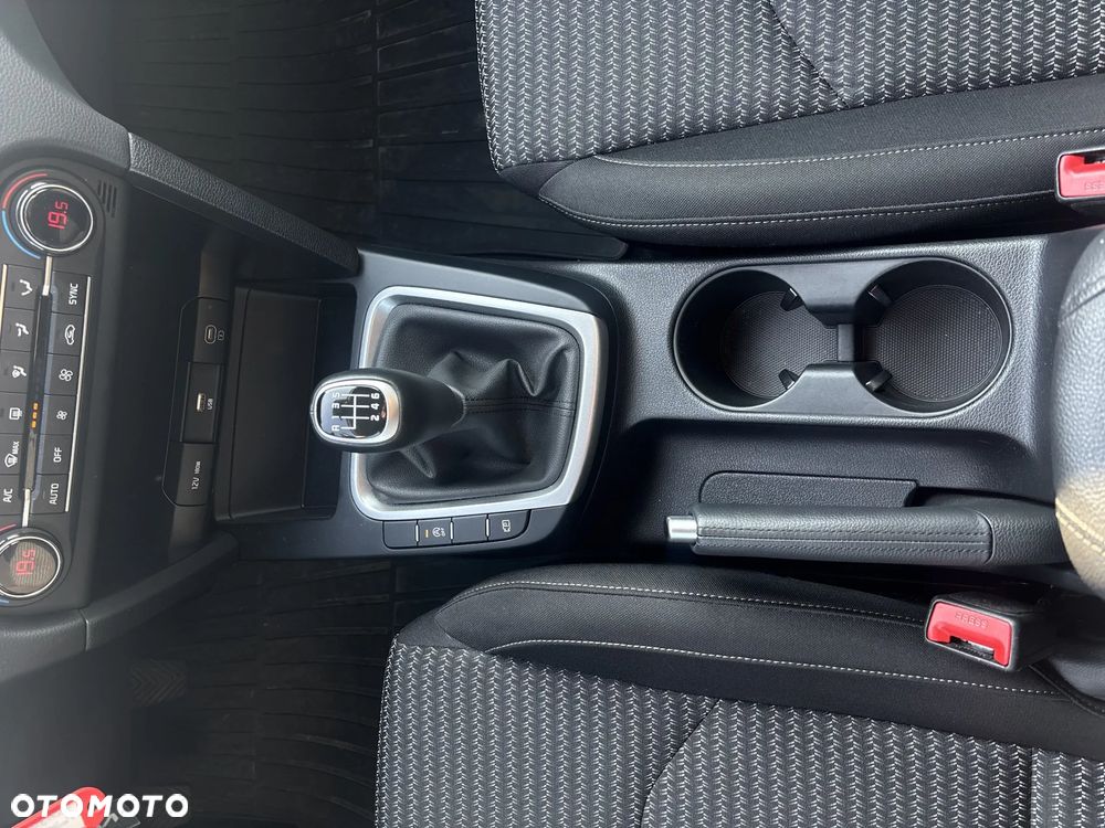 Kia XCeed 1.5 T-GDI M - 15