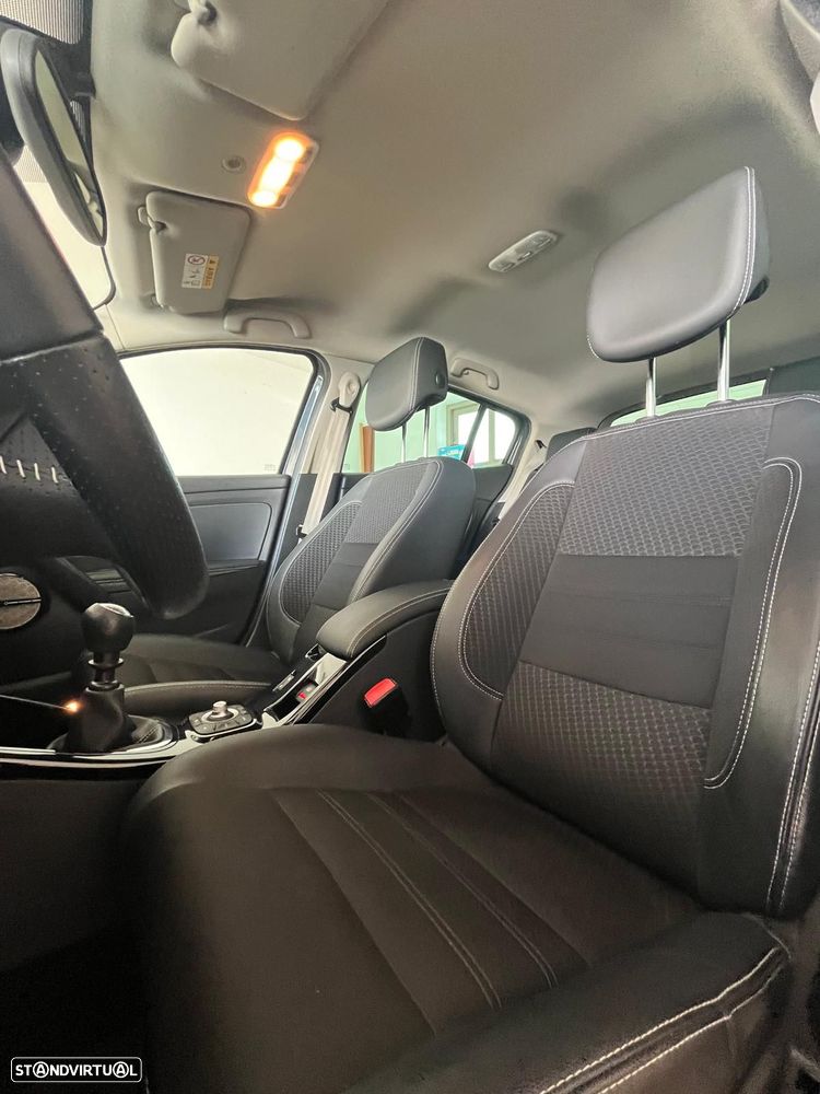 Renault Mégane 1.6 dCi Bose Edition - 8