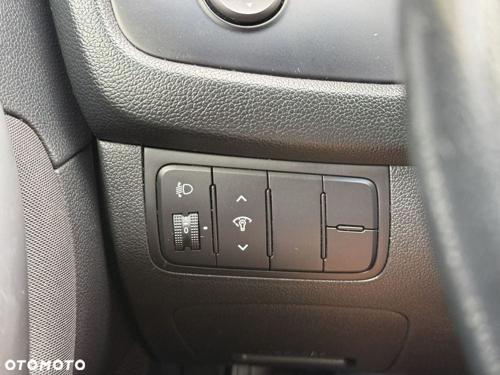 Kia Ceed - 21