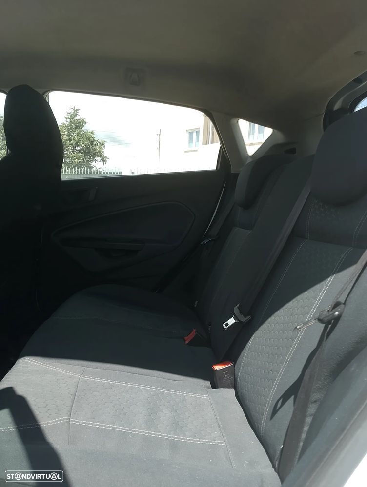 Ford Fiesta 1.4 TDCI Titanium - 7