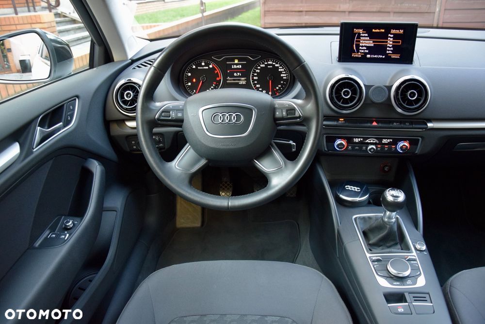 Audi A3 3-drzwiowe 1.4 TFSI Edycja Specjalna - 9