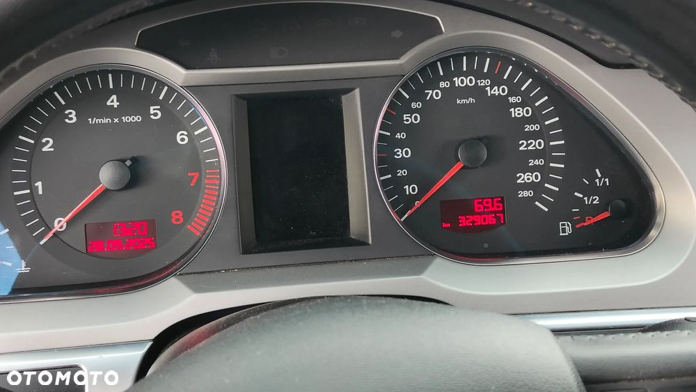 Audi A6 Avant 2.4 quattro - 5