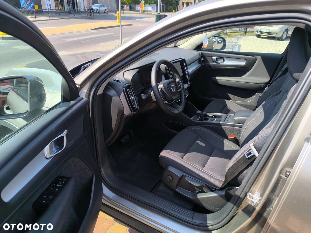 Volvo XC 40 T3 Momentum Pro - 7