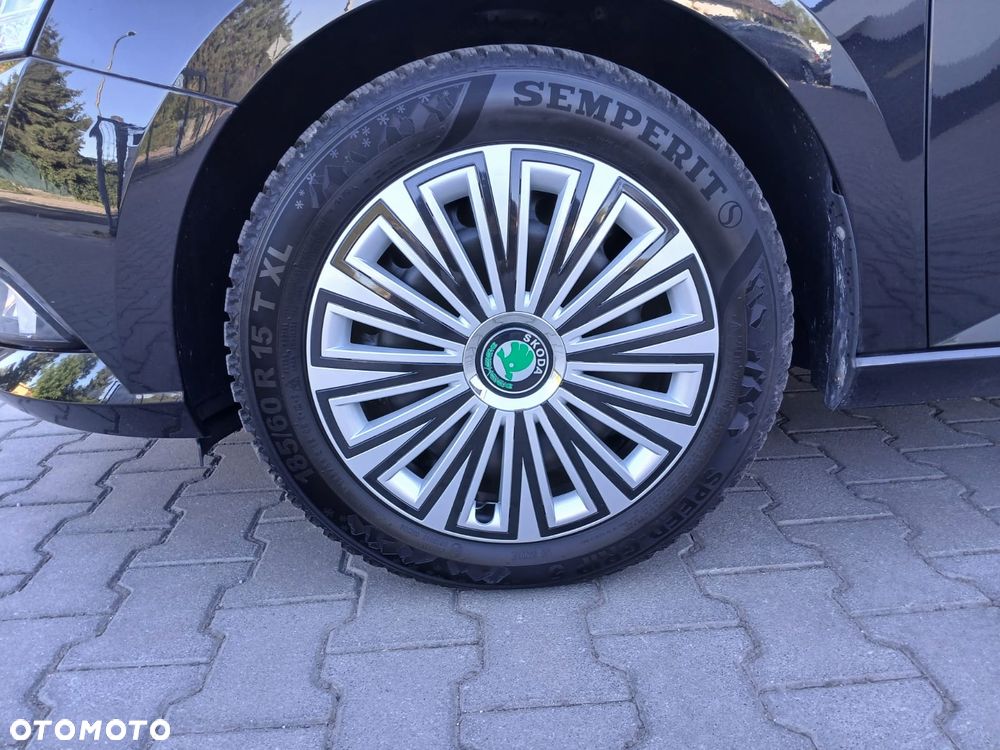 Skoda Fabia 1.0 MPI Soleil - 9