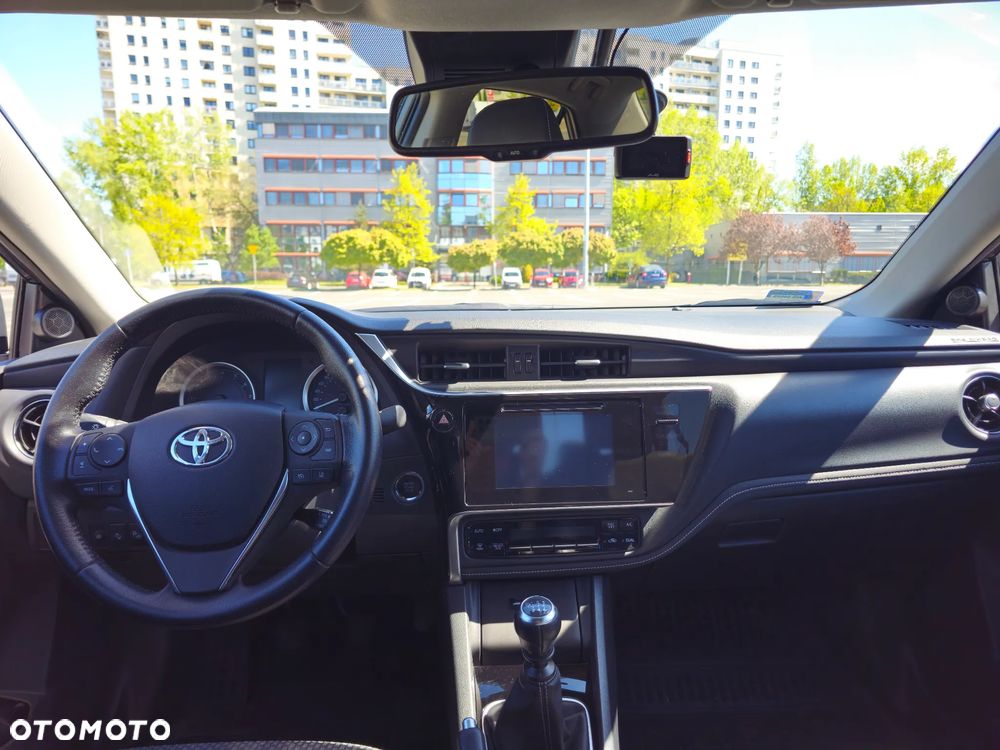 Toyota Corolla 1.6 Prestige - 8