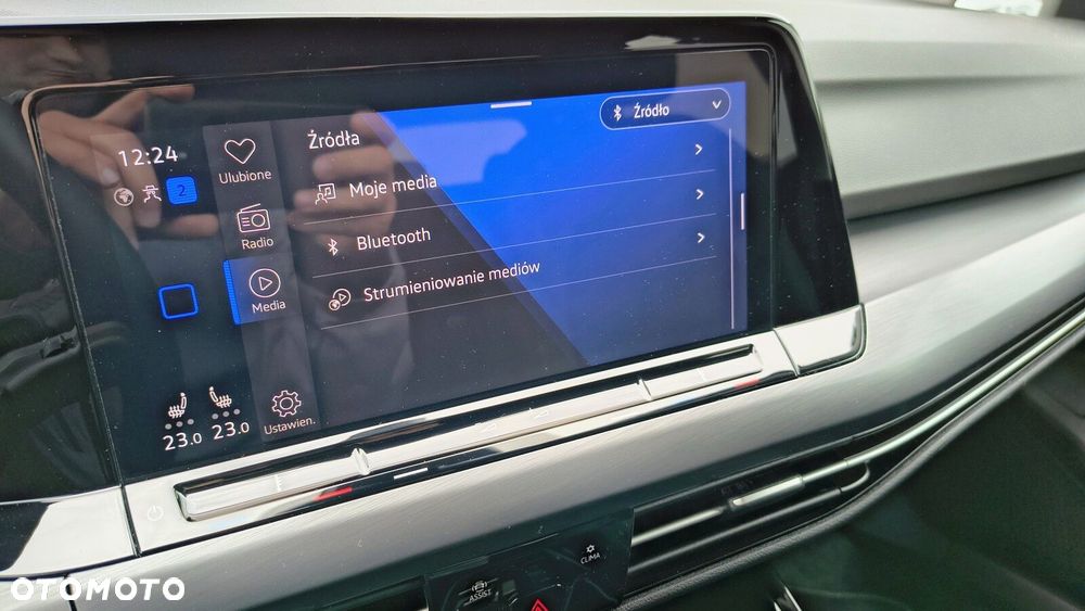 Volkswagen Golf 1.5 eTSI EVO Style DSG - 21