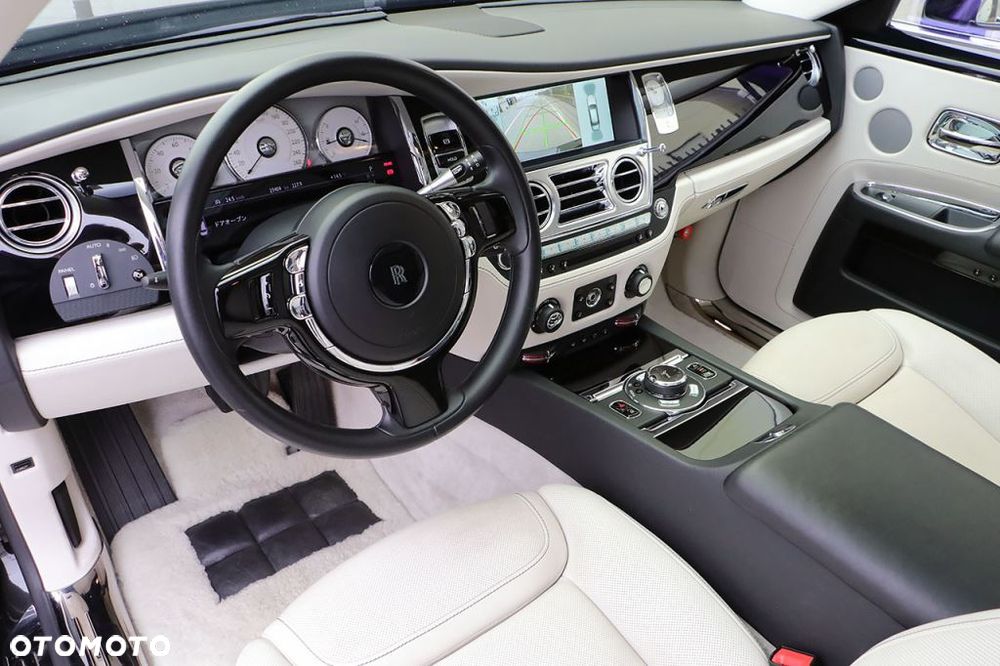 Rolls-Royce Ghost Standard - 7