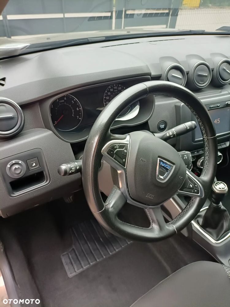 Dacia Duster 1.6 SCe Prestige - 8