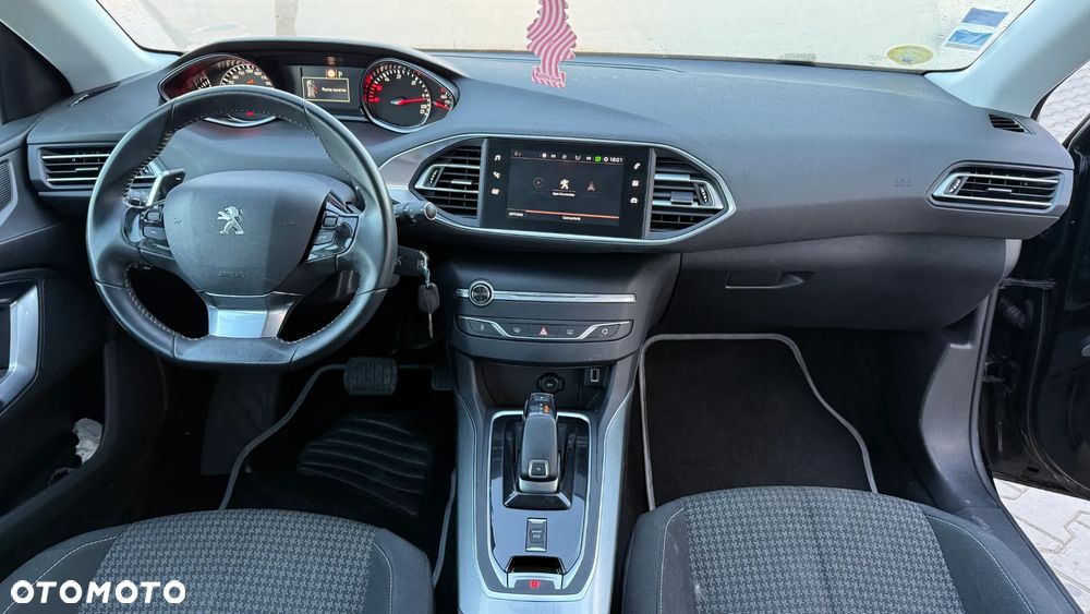 Peugeot 308 - 11