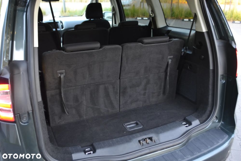 Ford Galaxy - 22